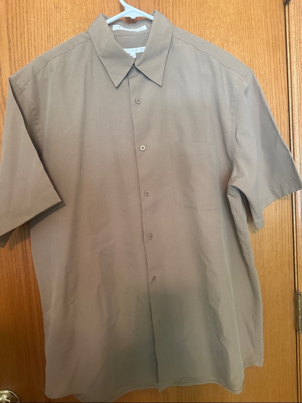 Perry Ellis Short-Sleeve Button-Down Shirt in Taupe